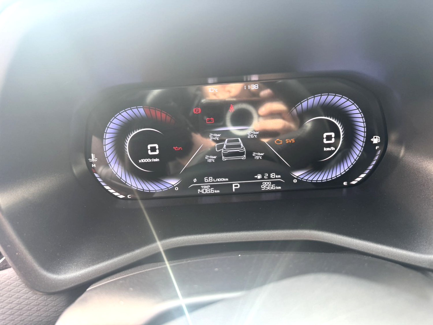 GEELY Emgrand 2023 car image #2