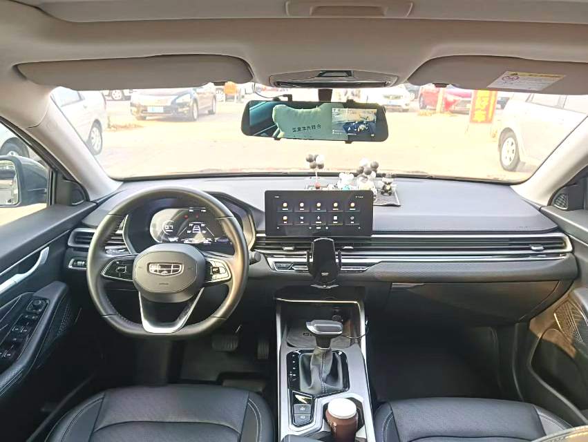 GEELY Emgrand 2023 #2 GEELY Emgrand 2023 car image #2
