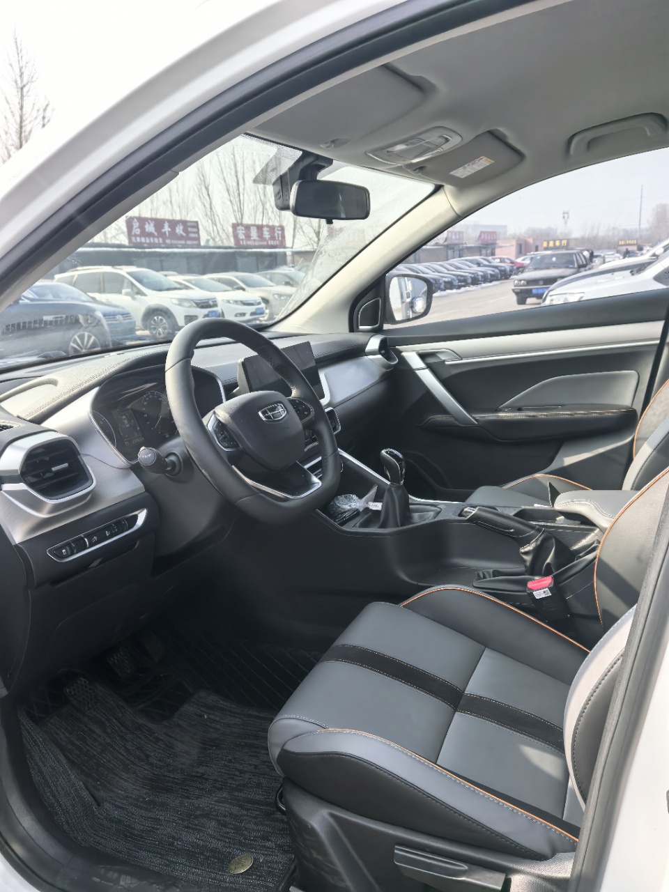 GEELY Coolray 2023 #2 GEELY Coolray 2023 car image #2