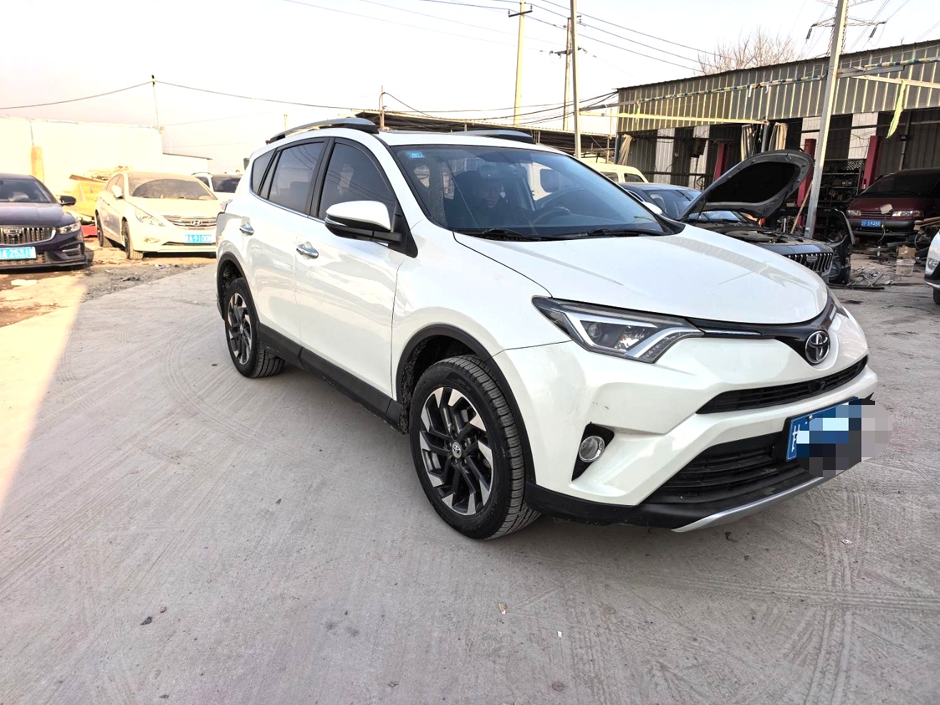 Toyota RAV4 2017 #5 Toyota RAV4 2017 car image #5