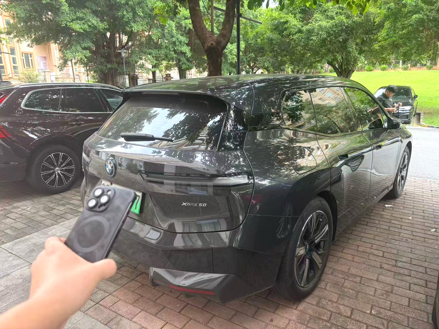 BMW iX 2024 #3 BMW iX 2024 car image #3