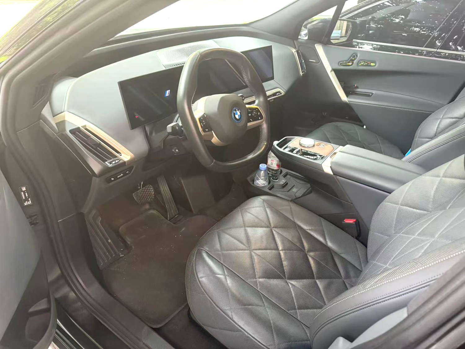 BMW iX 2024 #4 BMW iX 2024 car image #4