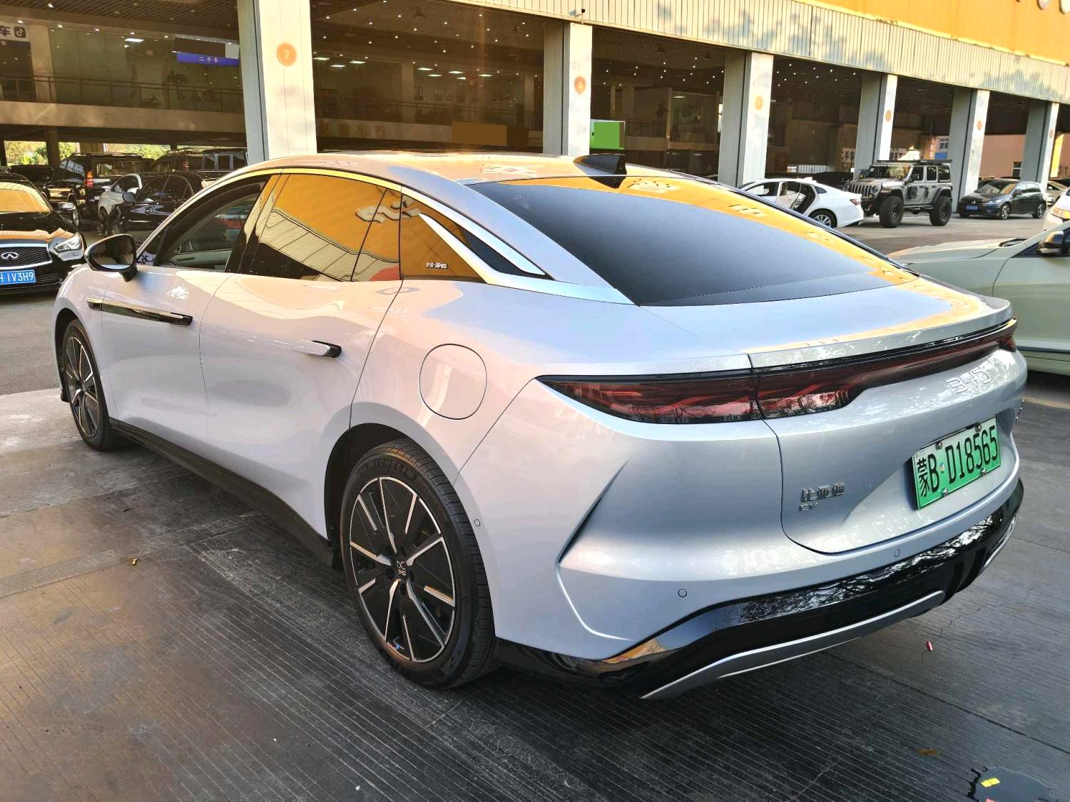 BYD HanL 2025 #6 BYD HanL 2025 изображение автомобиля #6