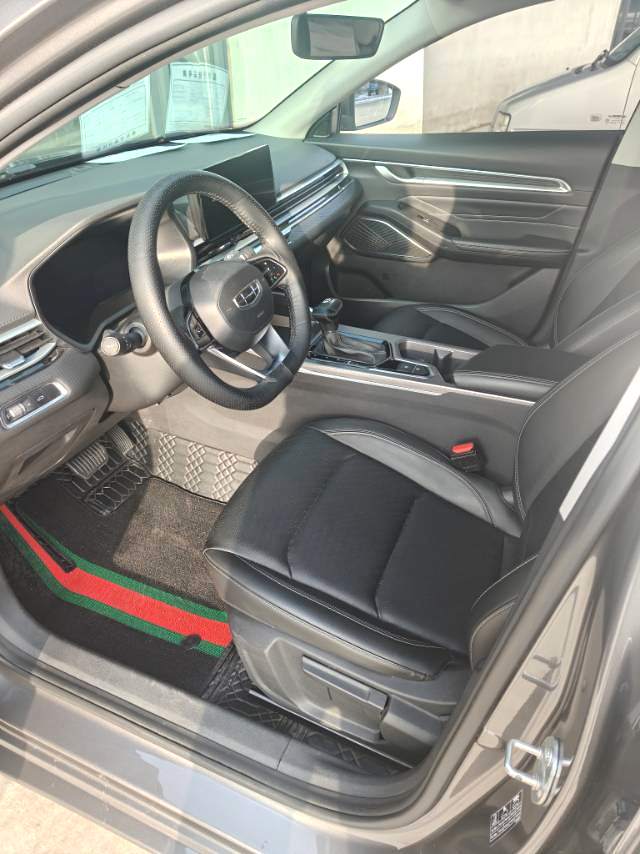 GEELY Emgrand 2022 car image #2