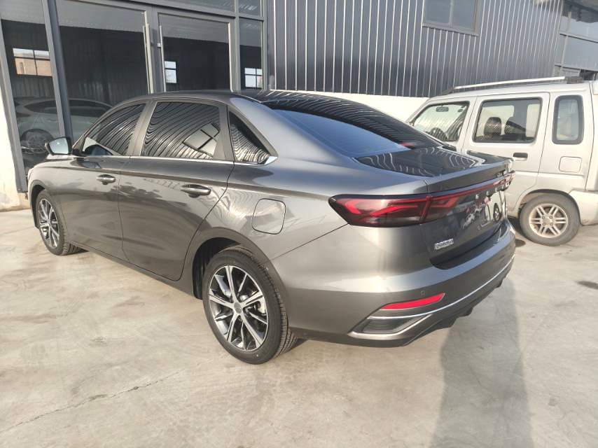 GEELY Emgrand 2022 car image #3