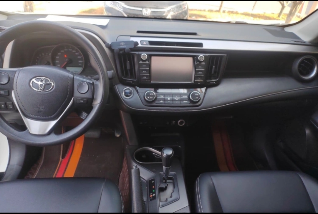Toyota RAV4 2019 #4 Toyota RAV4 2019 car image #4