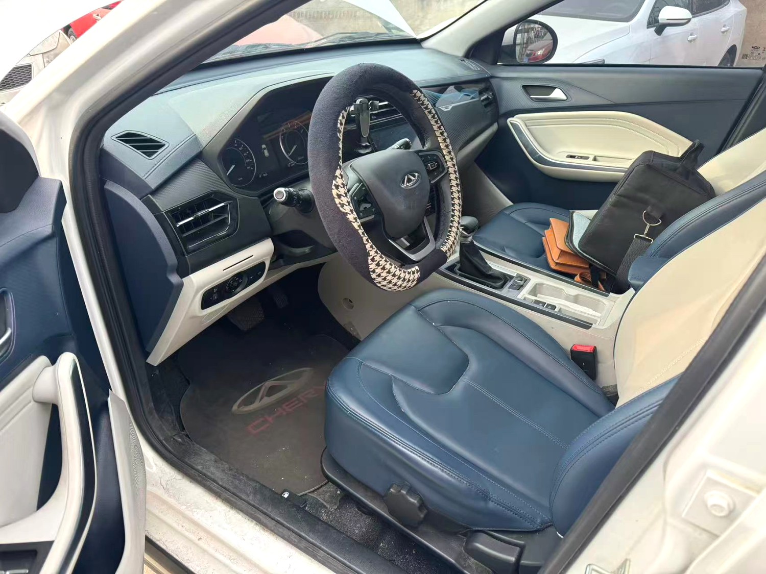 Chery Tiggo 3x 2023 car image #4