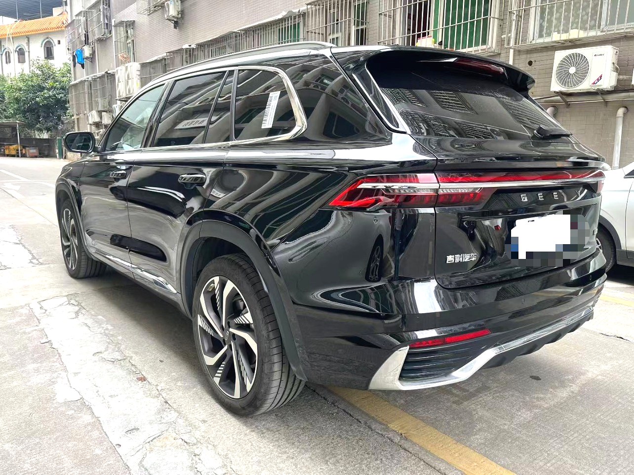 GEELY Monjaro 2023 car image #3