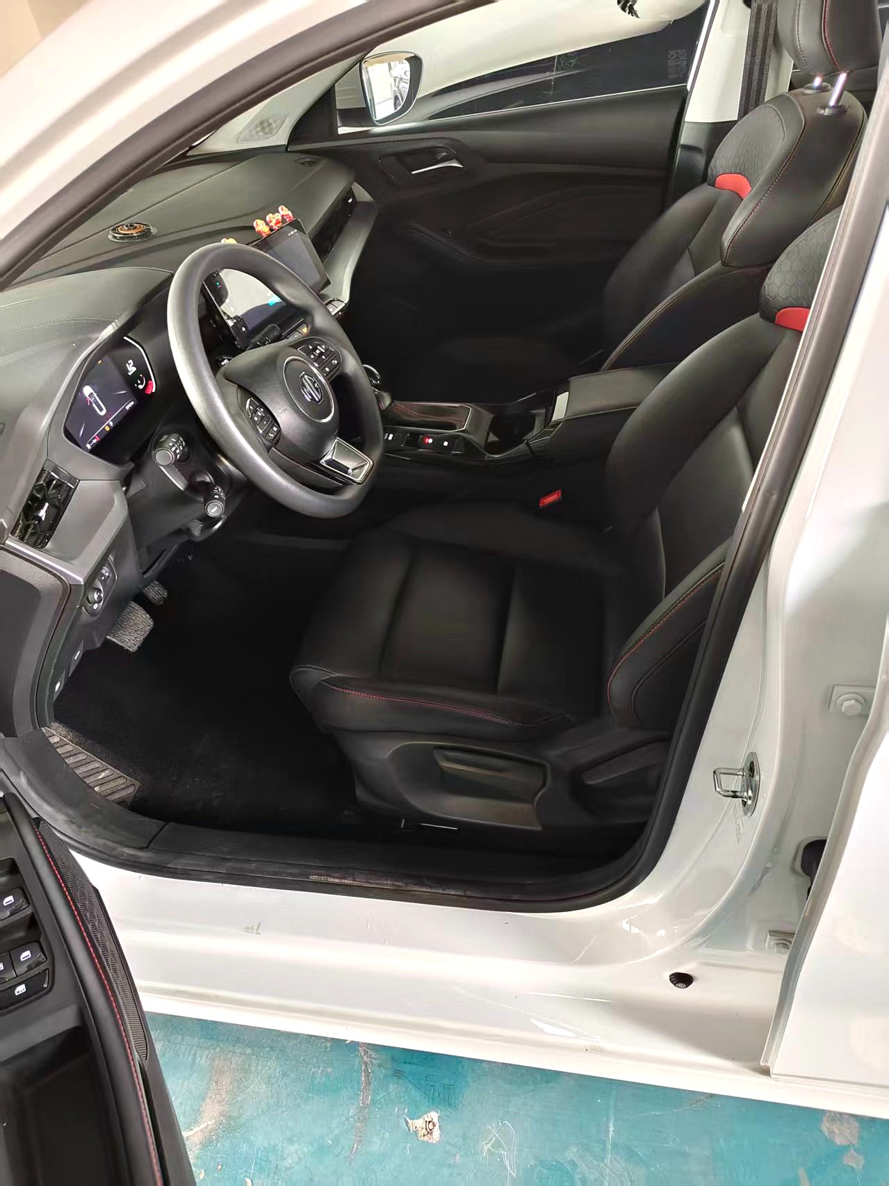 MG 5 2024 car image #7