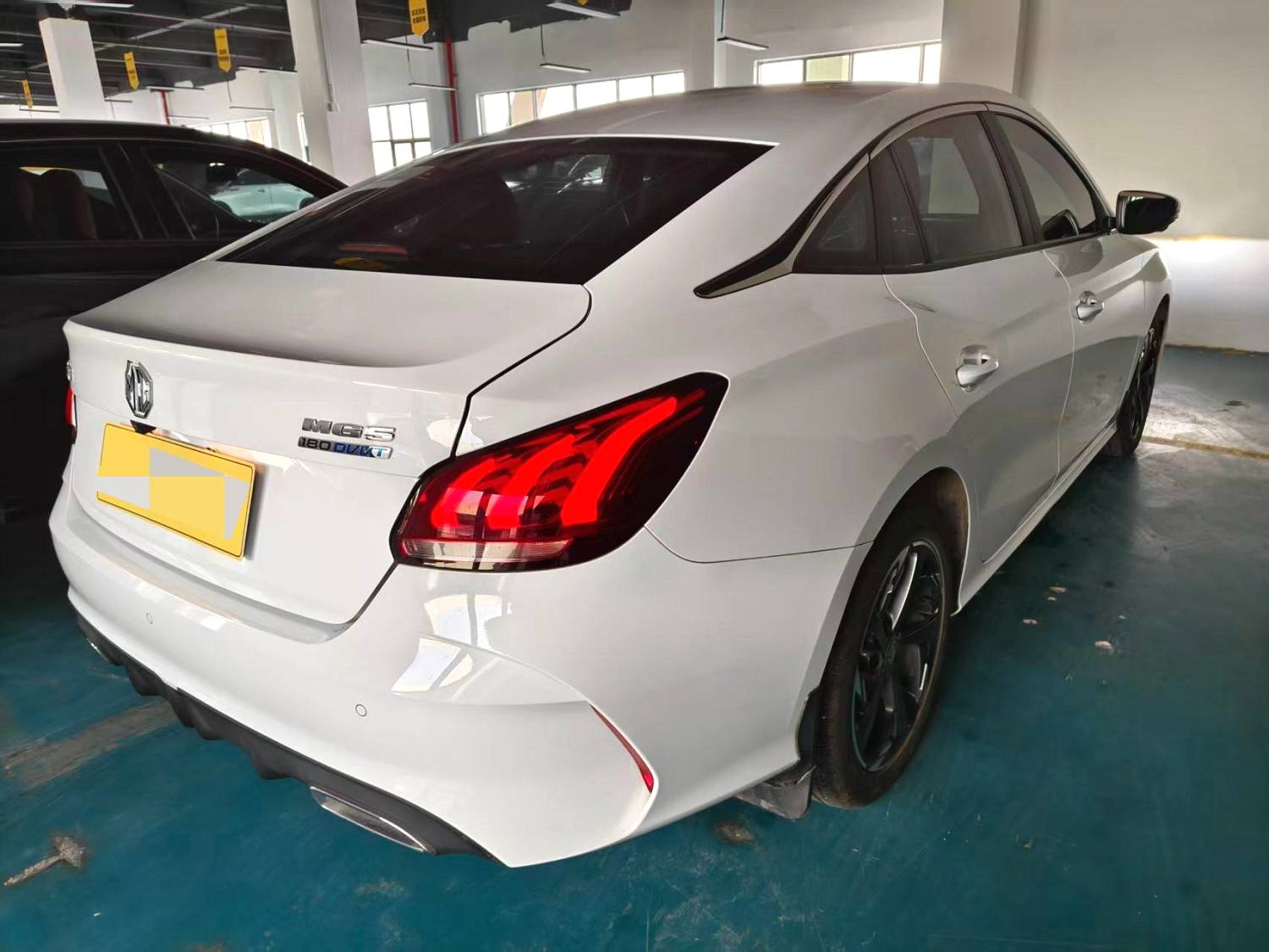 MG 5 2024 car image #2