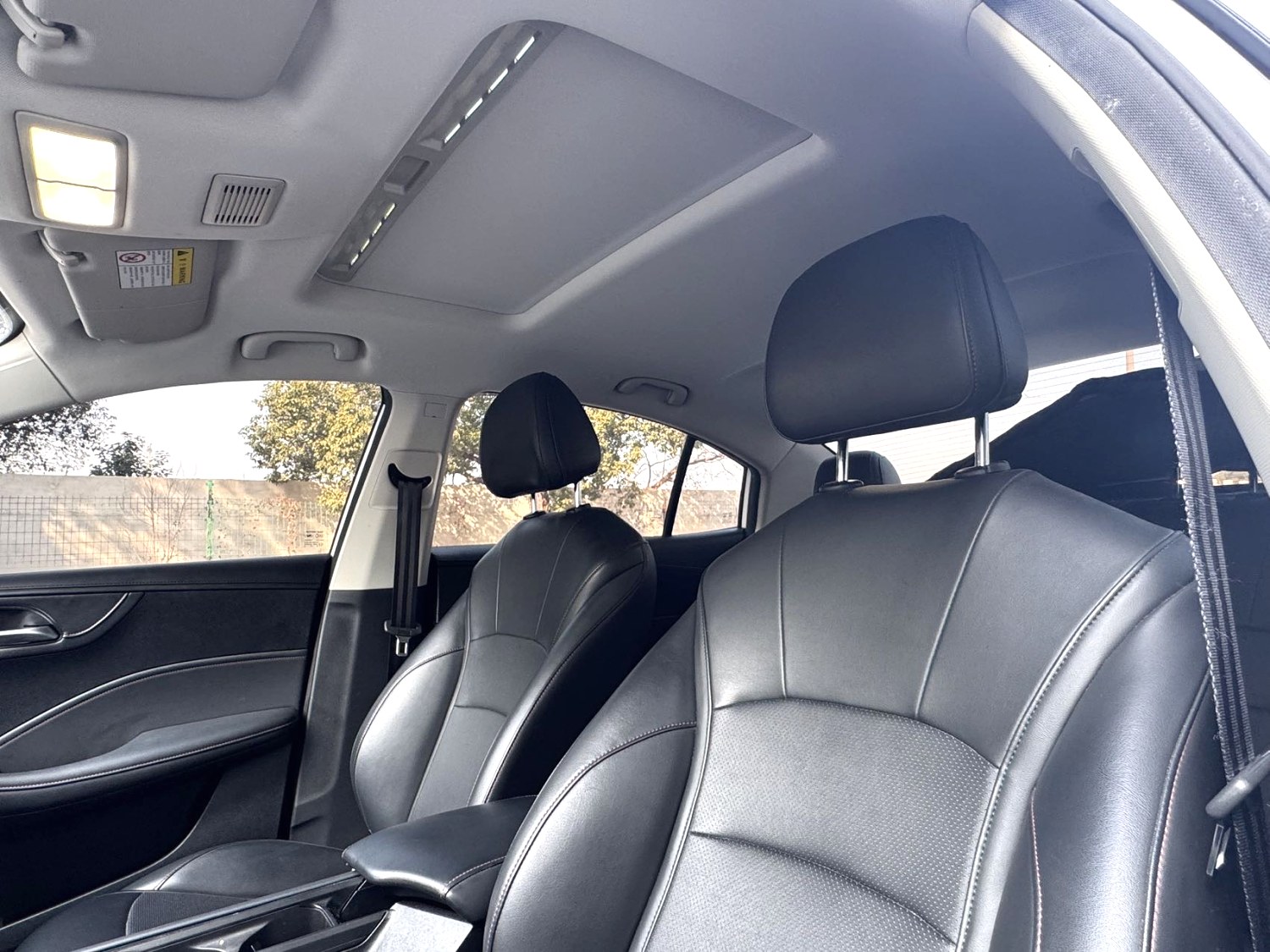Roewe i5 2023 #6 Roewe i5 2023 car image #6