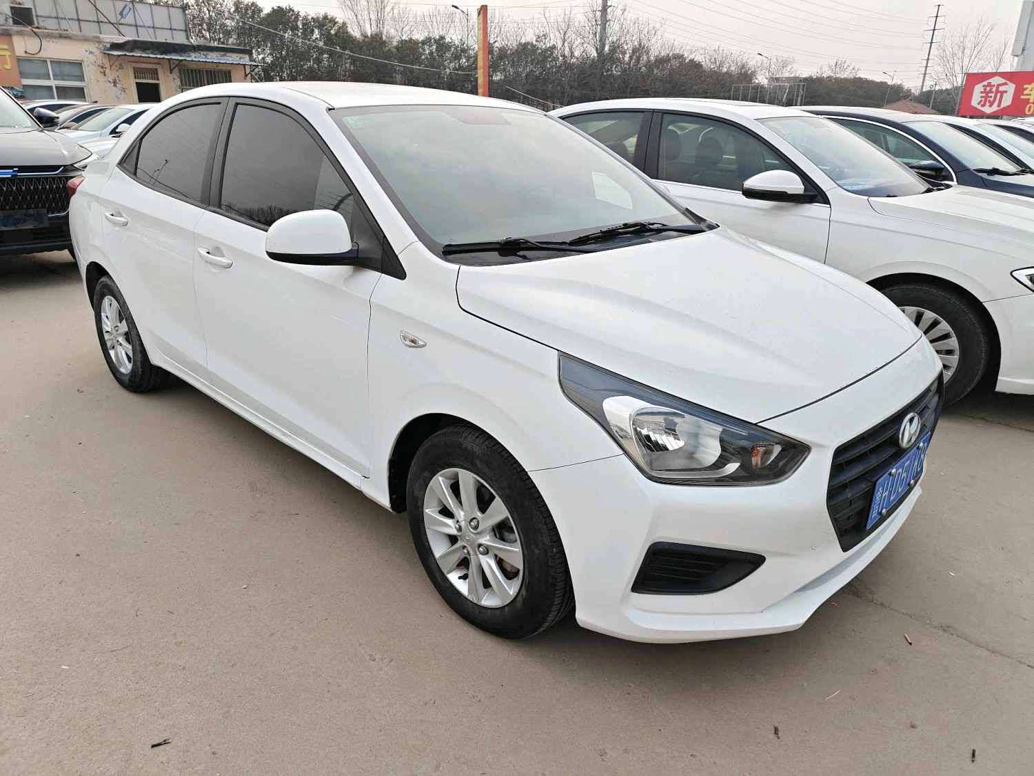 Hyundai Reina 2018 car image #2