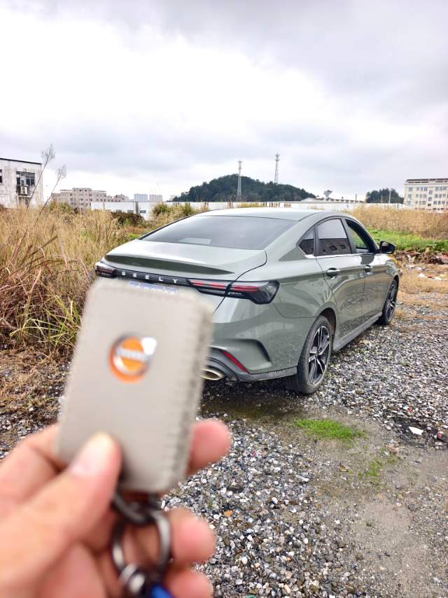 GEELY Binray 2022 car image #2