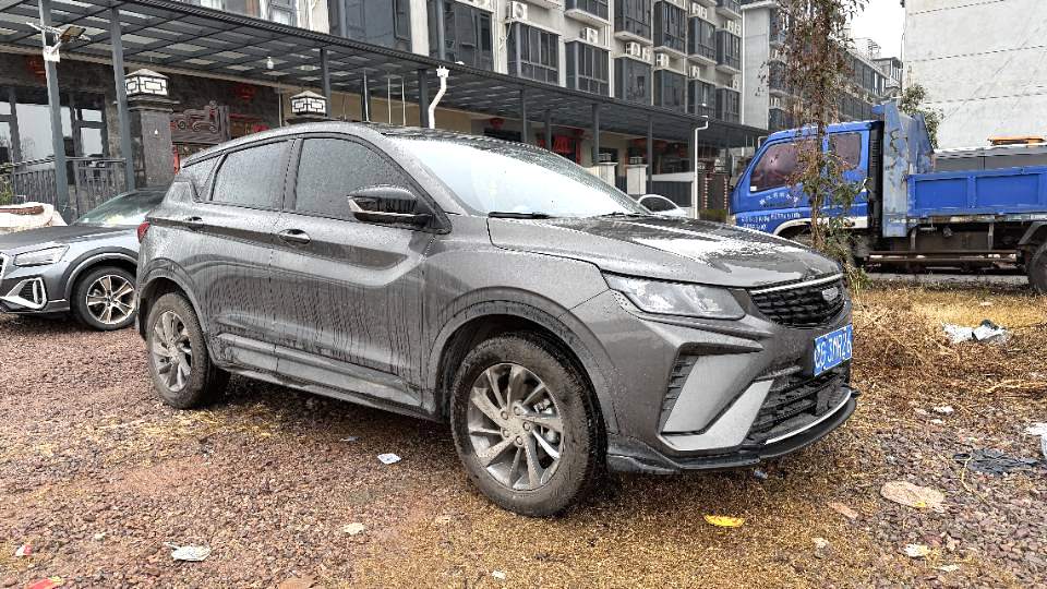 GEELY Coolray 2025 car image #4