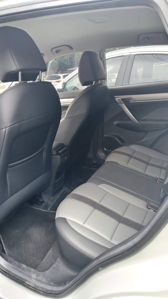 GEELY Coolray 2025 immagine di auto #2