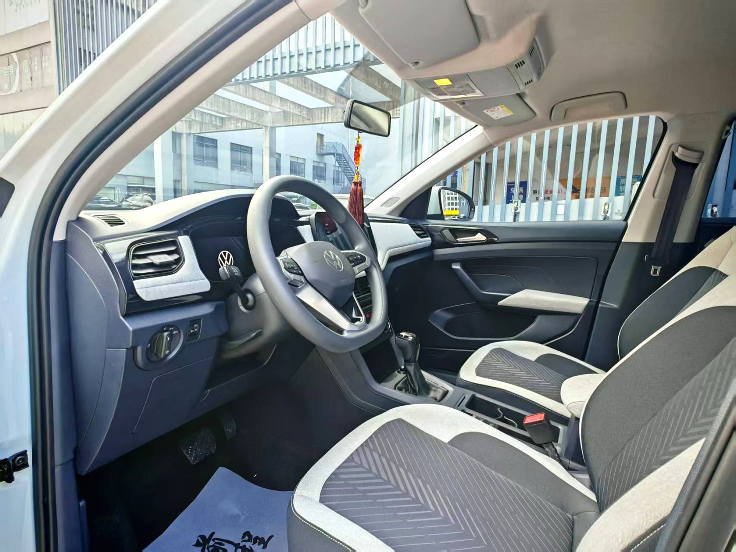 Volkswagen Tharu 2025 #3 Volkswagen Tharu 2025 car image #3