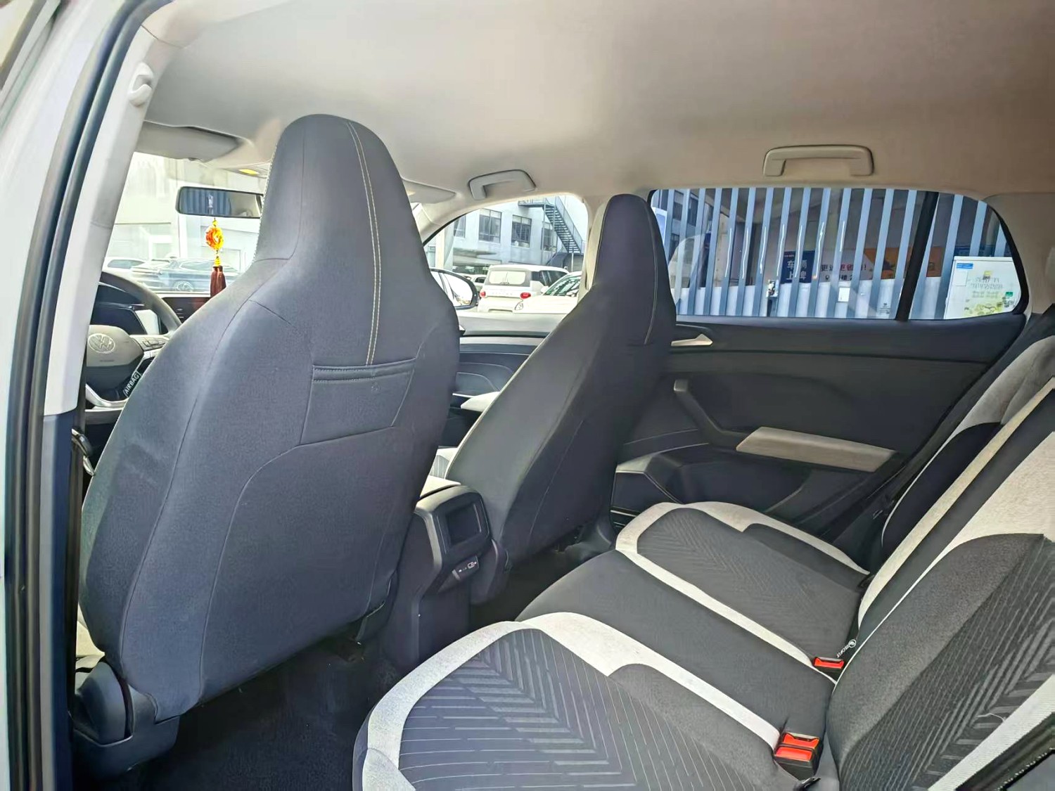 Volkswagen Tharu 2025 #4 Volkswagen Tharu 2025 car image #4