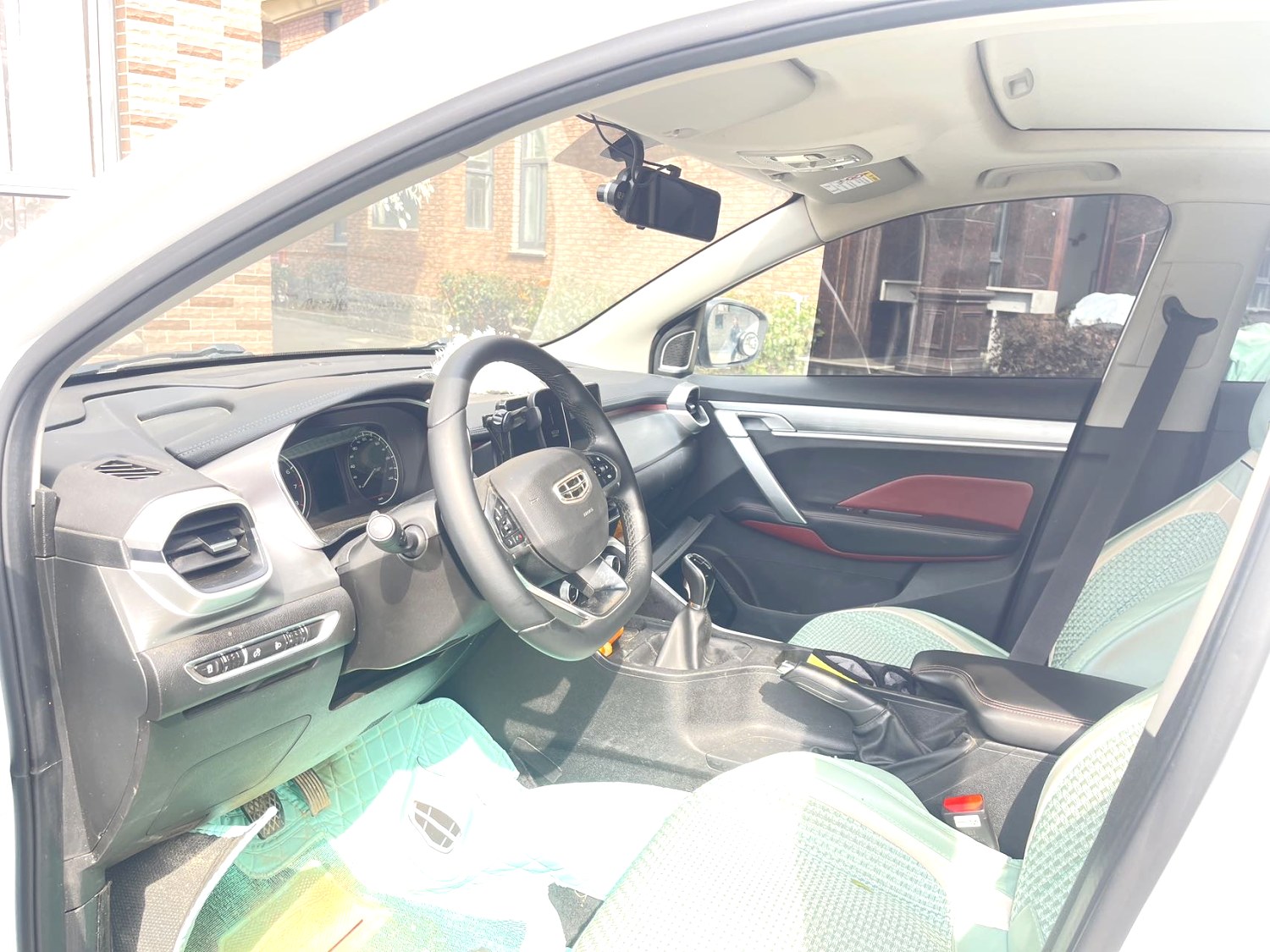 GEELY Coolray 2023 car image #5