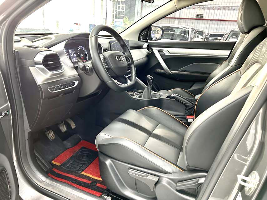 GEELY Coolray 2023 car image #2