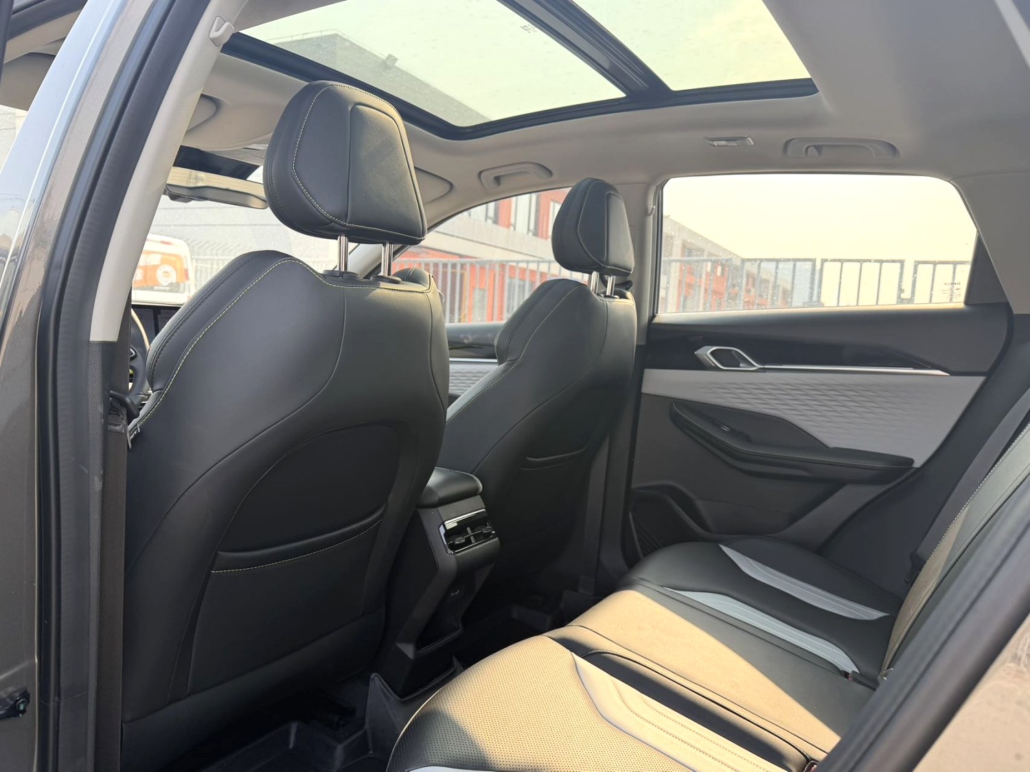 GEELY Coolray 2022 #5 GEELY Coolray 2022 car image #5