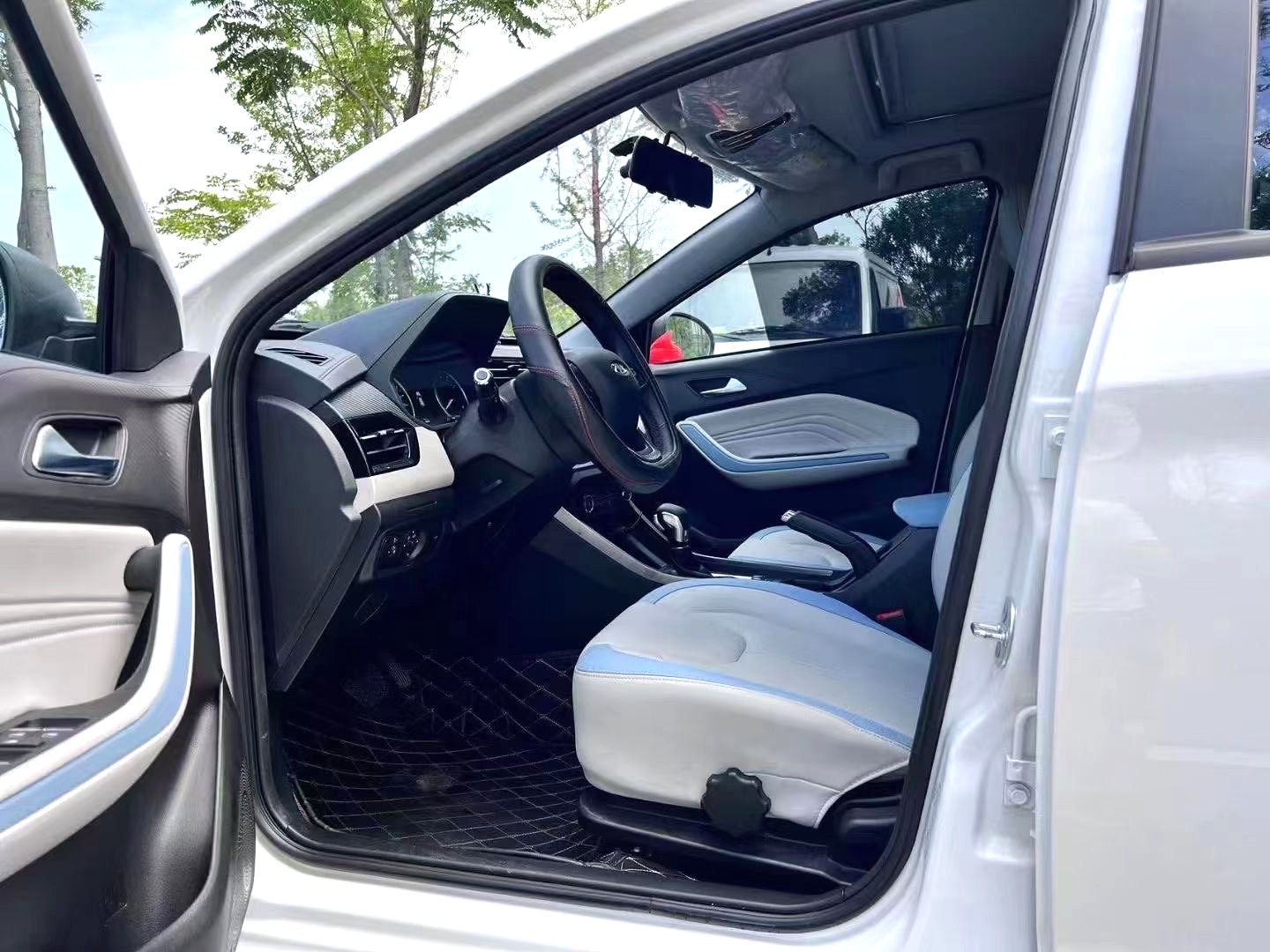 Chery Tiggo 3x 2022 car image #2