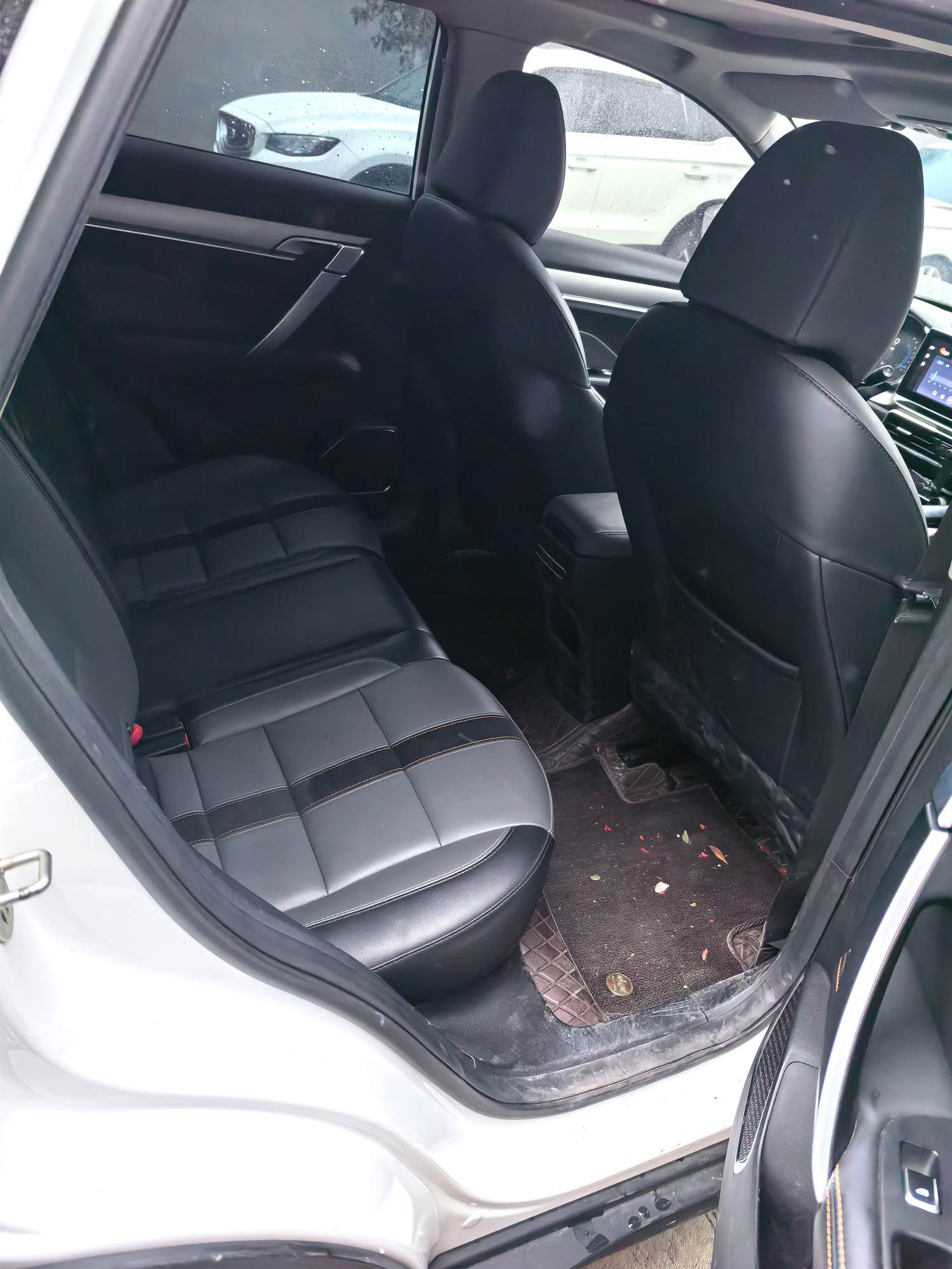 GEELY Coolray 2023 #3 GEELY Coolray 2023 car image #3