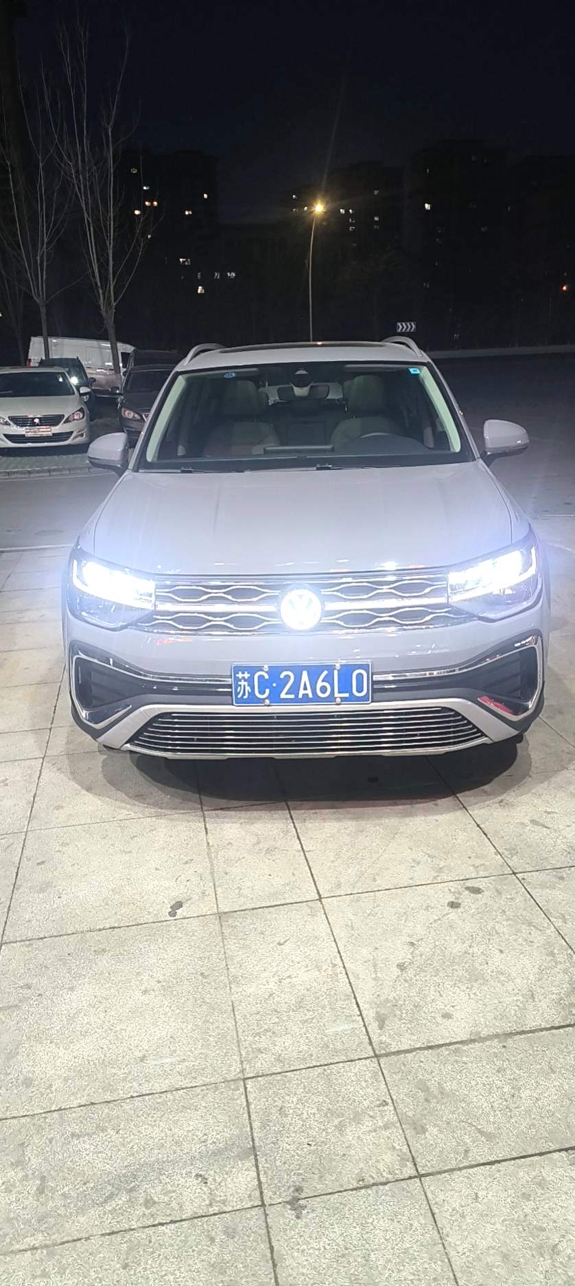 Volkswagen Tharu 2023 immagine di auto #2