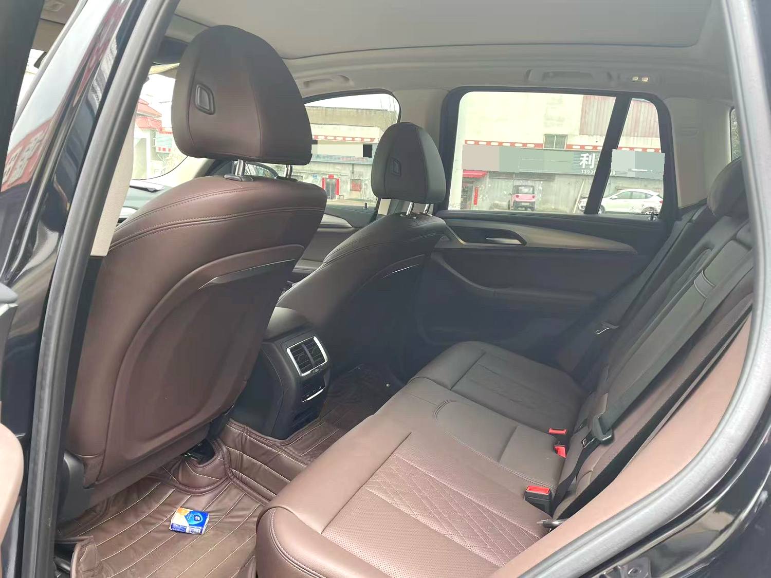 BMW iX3 2023 car image #2