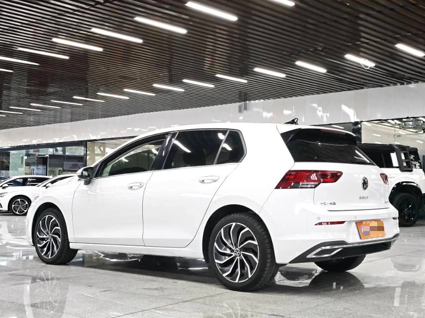 Volkswagen Golf 2022 imagem de carro #2