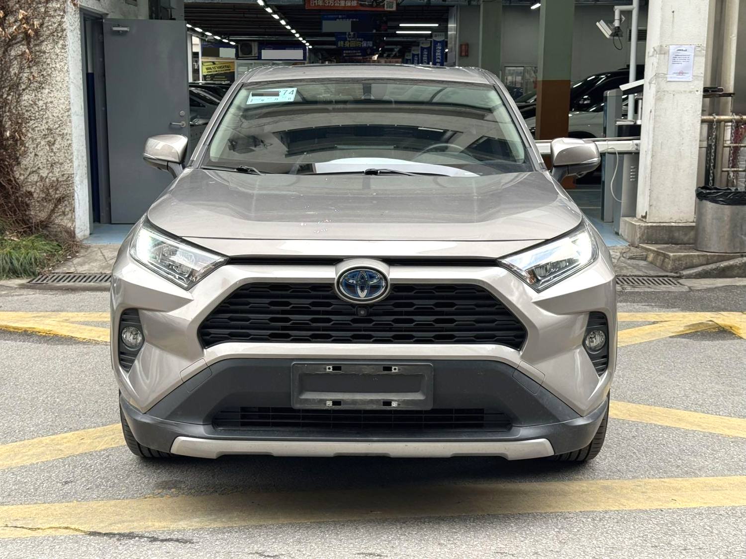 Toyota RAV4 2021 car image #6