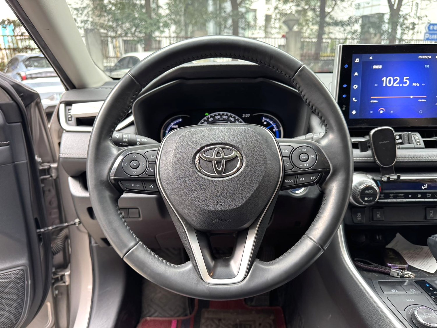 Toyota RAV4 2021 car image #4