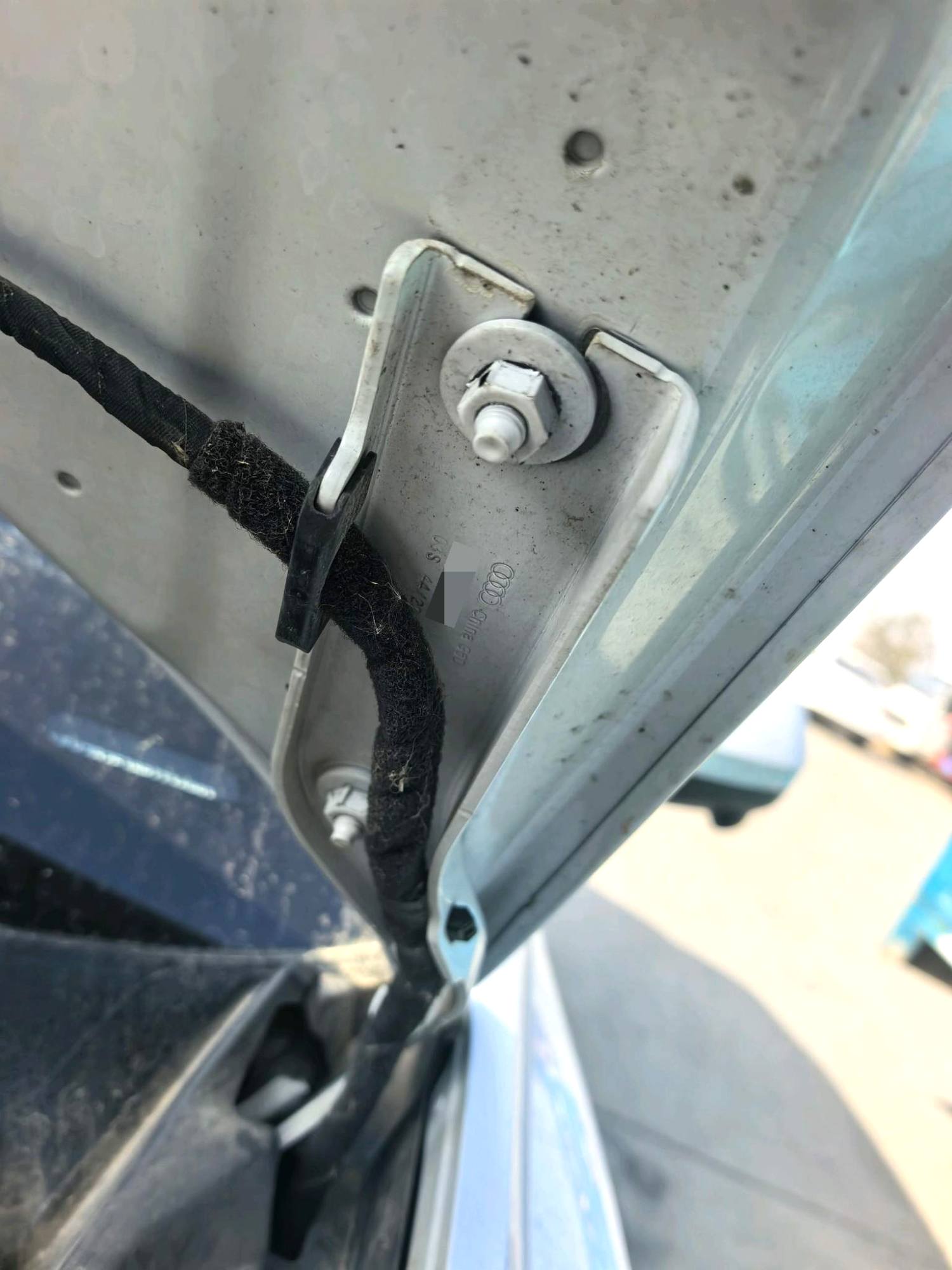 Audi Q3 2023 car image #5