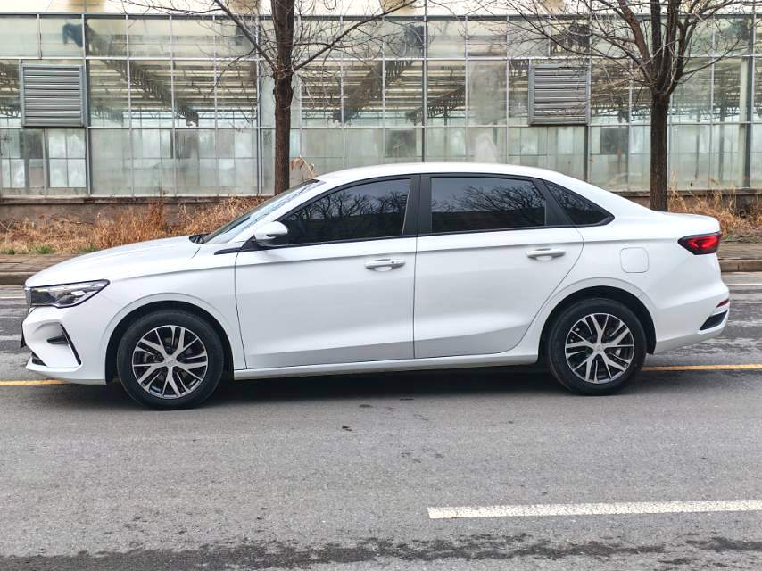 GEELY Emgrand 2023 car image #3