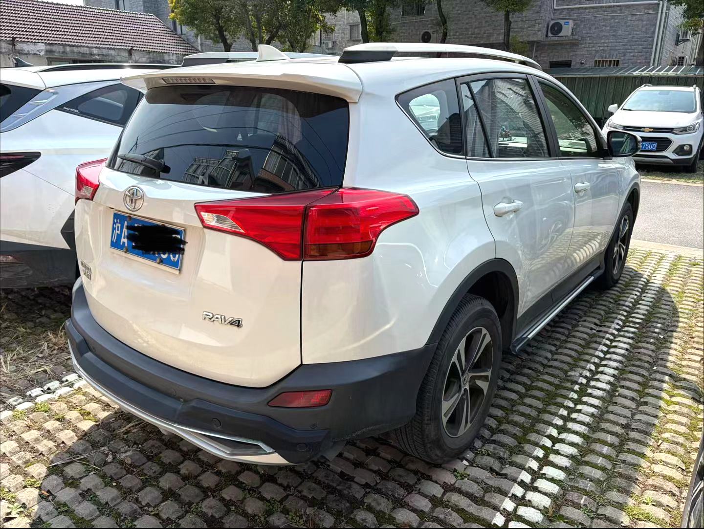 Toyota RAV4 2015 car image #6