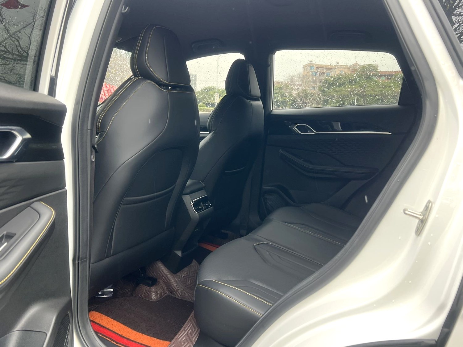 GEELY Coolray 2025 image de voiture #3