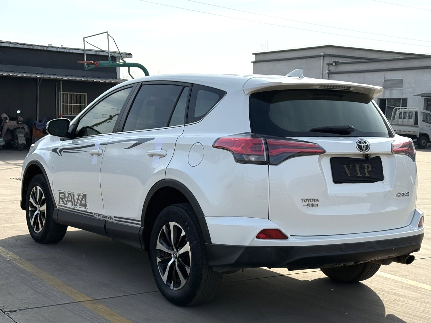 Toyota RAV4 2019 imagen de coche #3