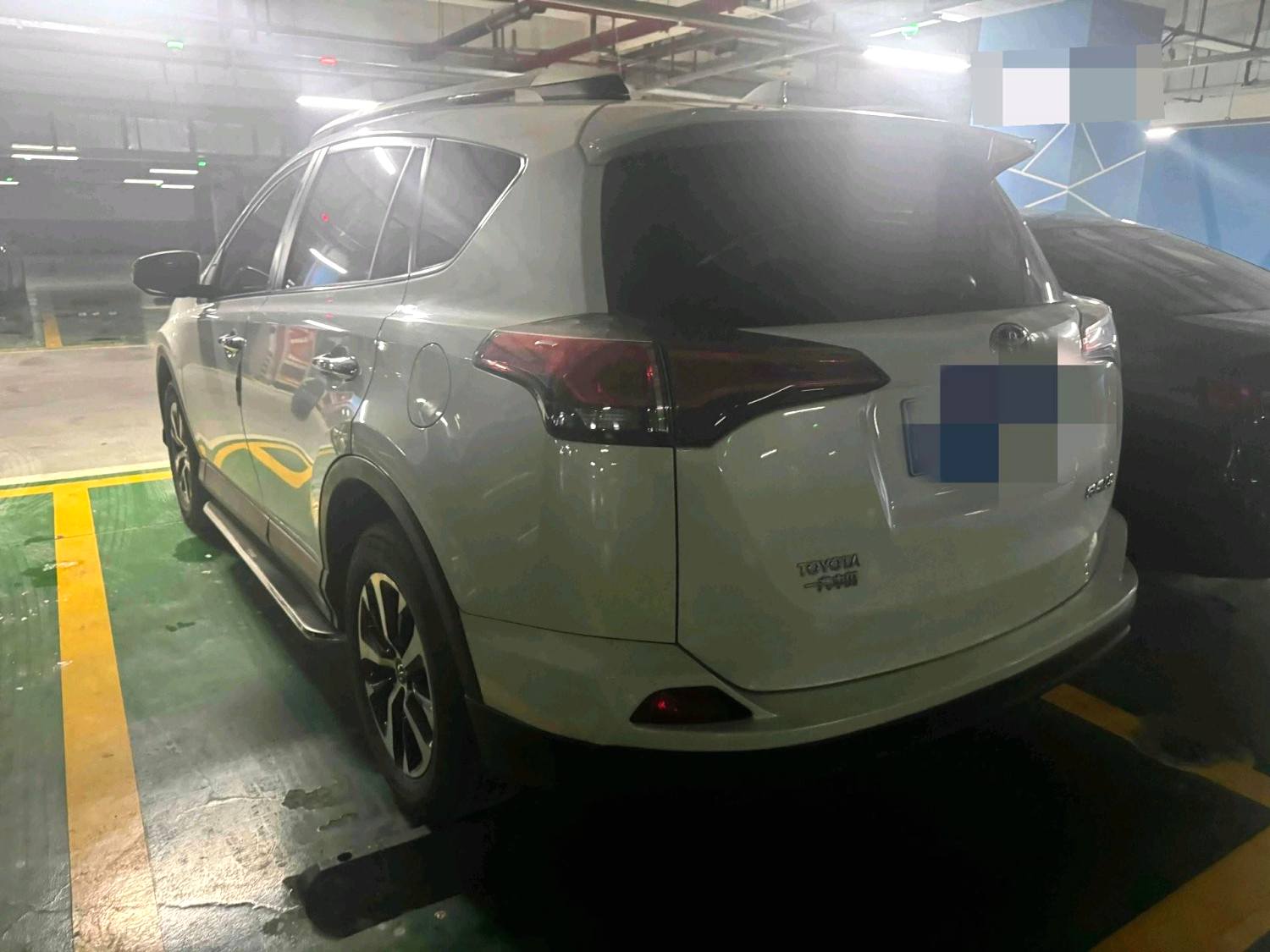 Toyota RAV4 2019 #2 Toyota RAV4 2019 car image #2