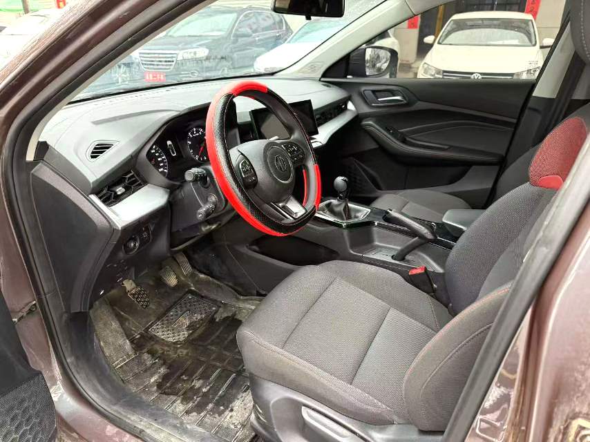 MG 5 2025 #4 MG 5 2025 car image #4