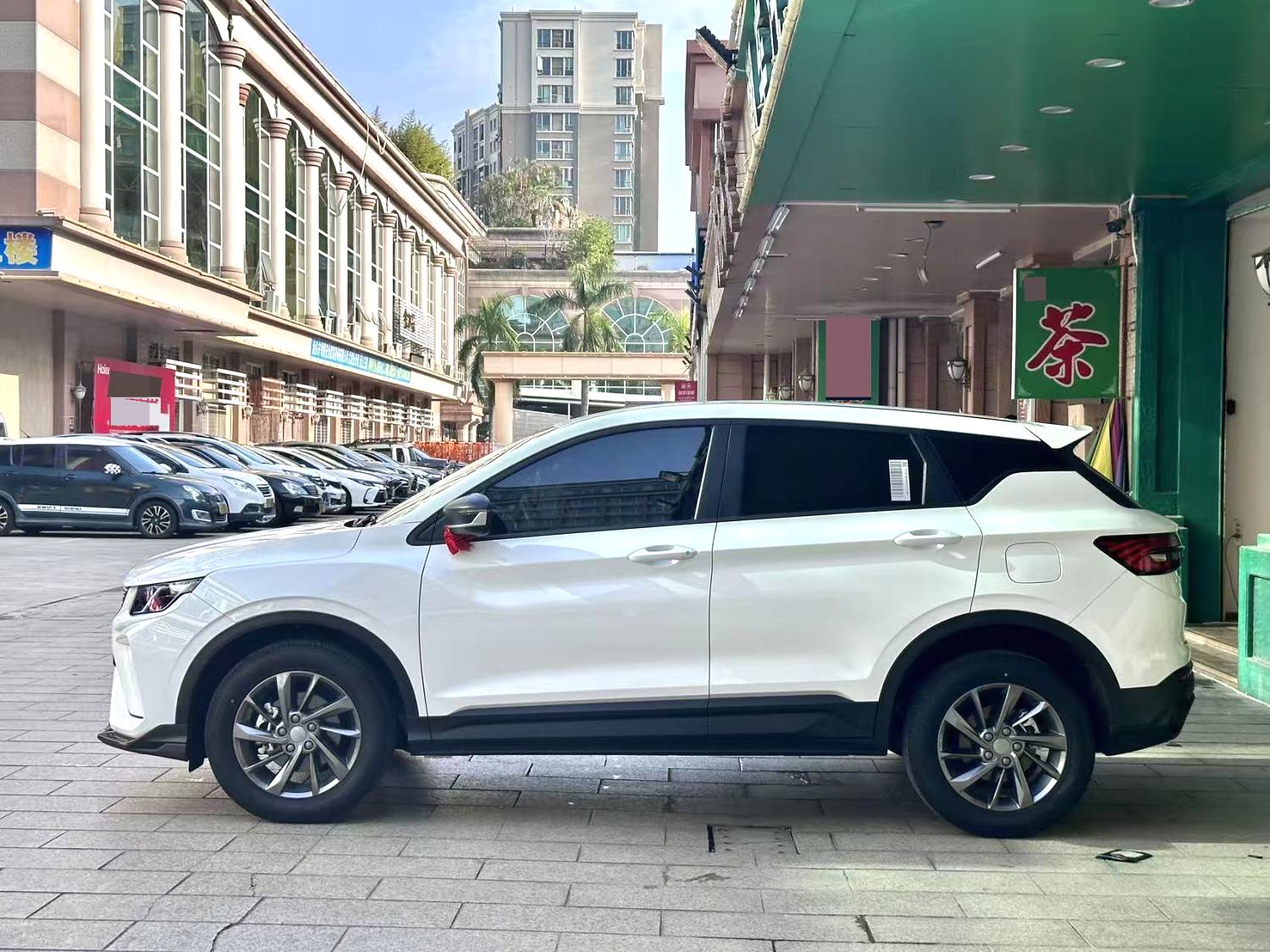 GEELY Coolray 2024 car image #3