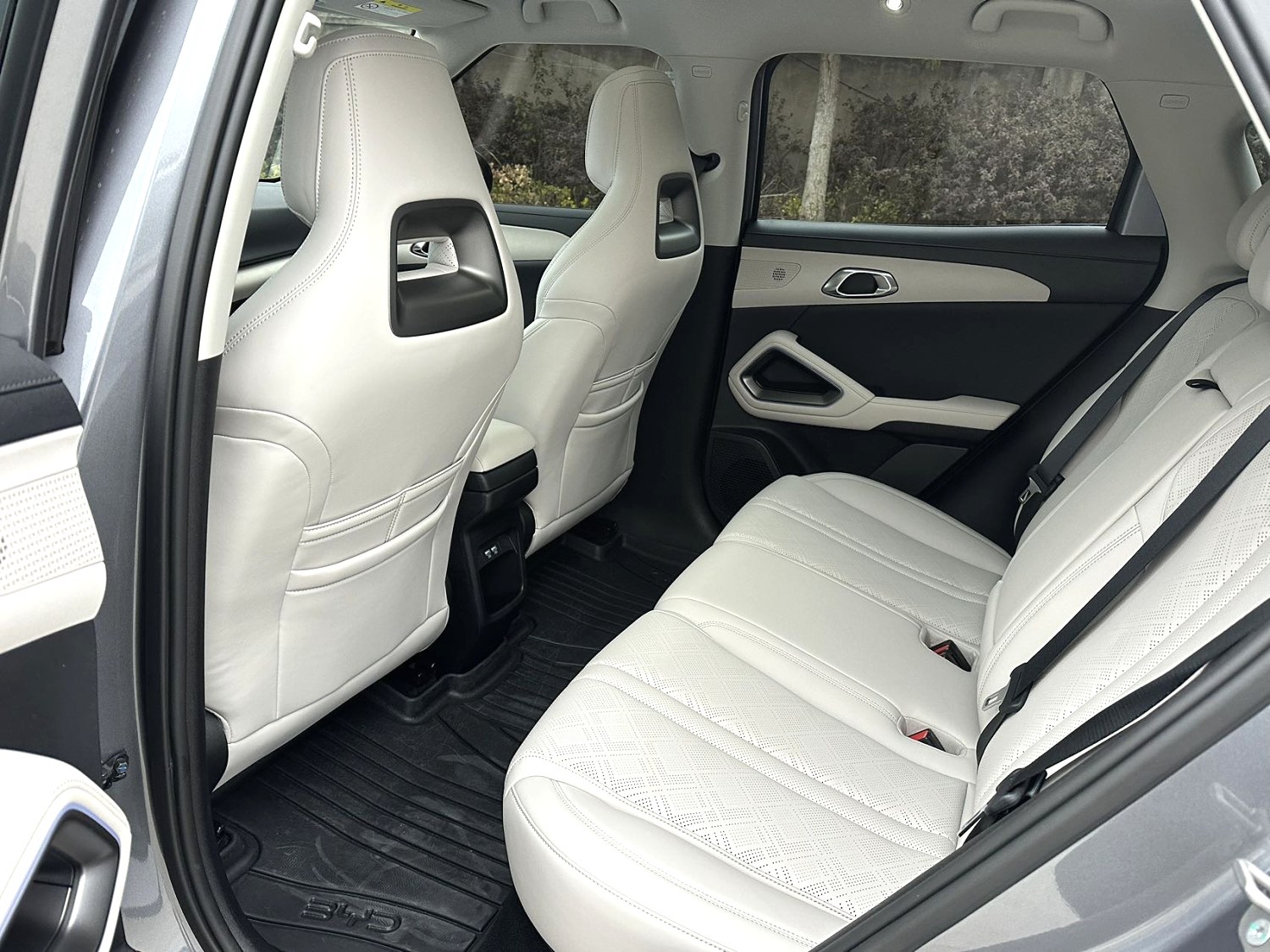 BYD YuanUP 2024 car image #3