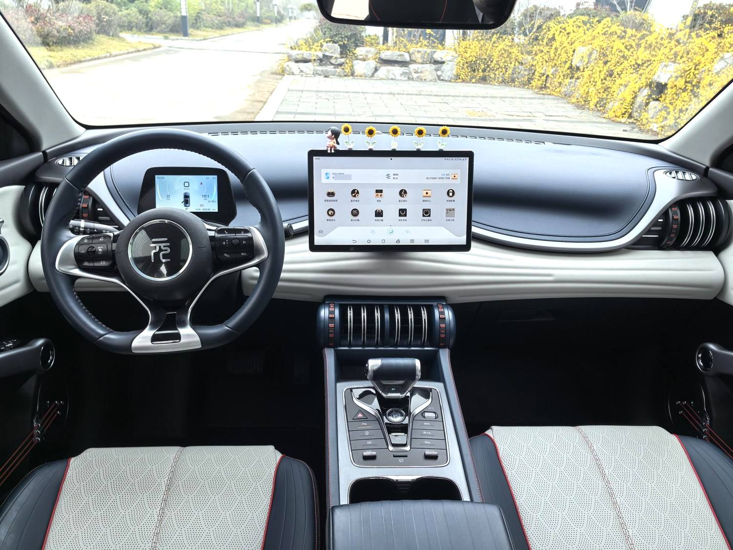 BYD Yuan Plus 2023 #5 BYD Yuan Plus 2023 car image #5