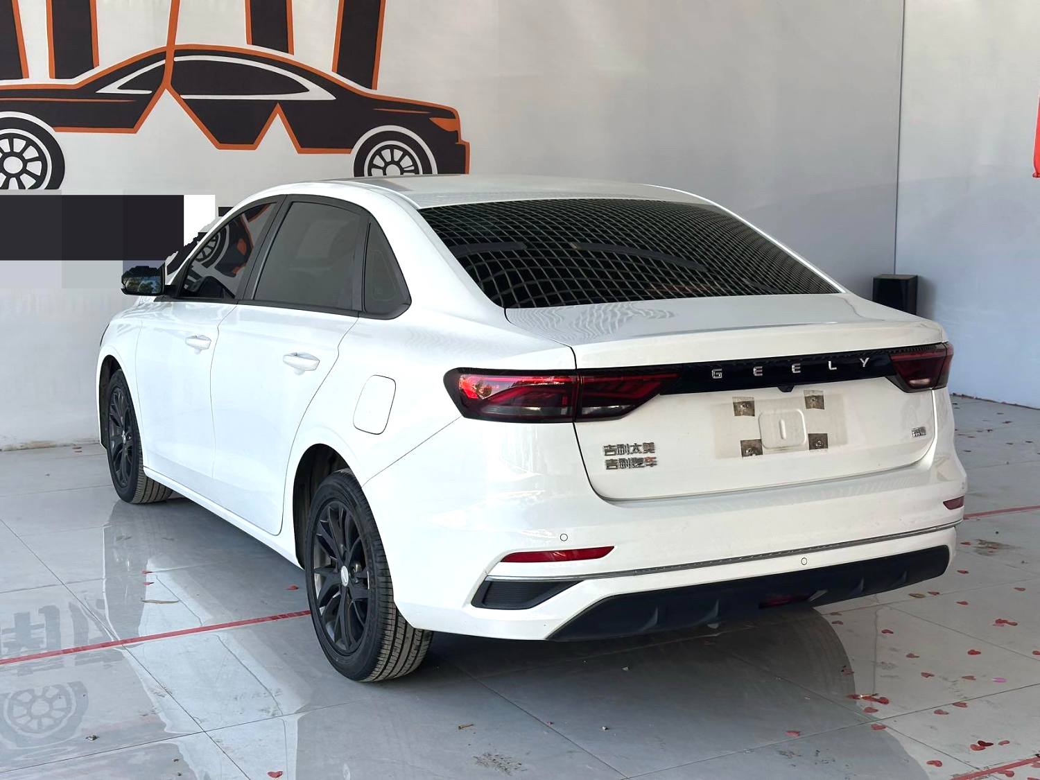 GEELY Emgrand 2022 car image #2