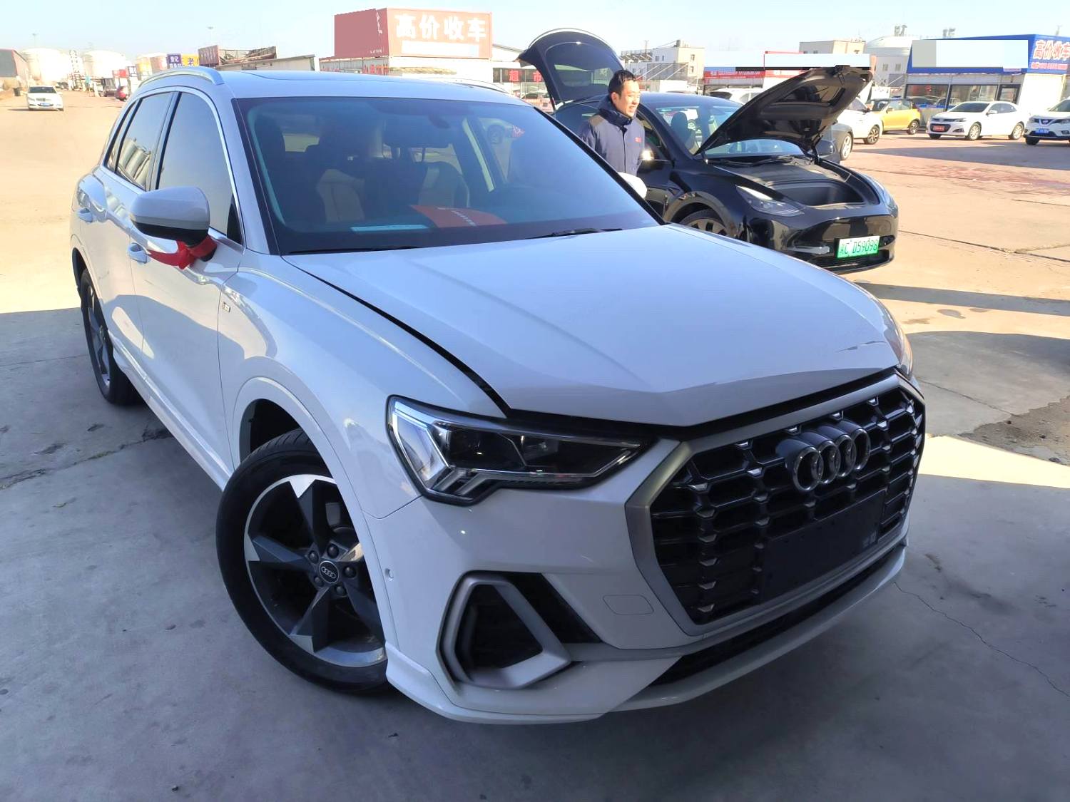 Audi Q3 2023 car image #8