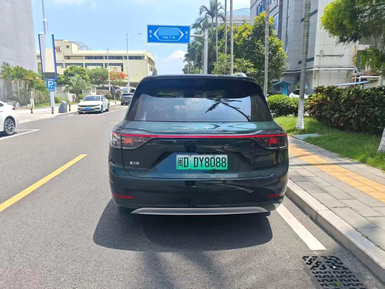2025 car image #7
