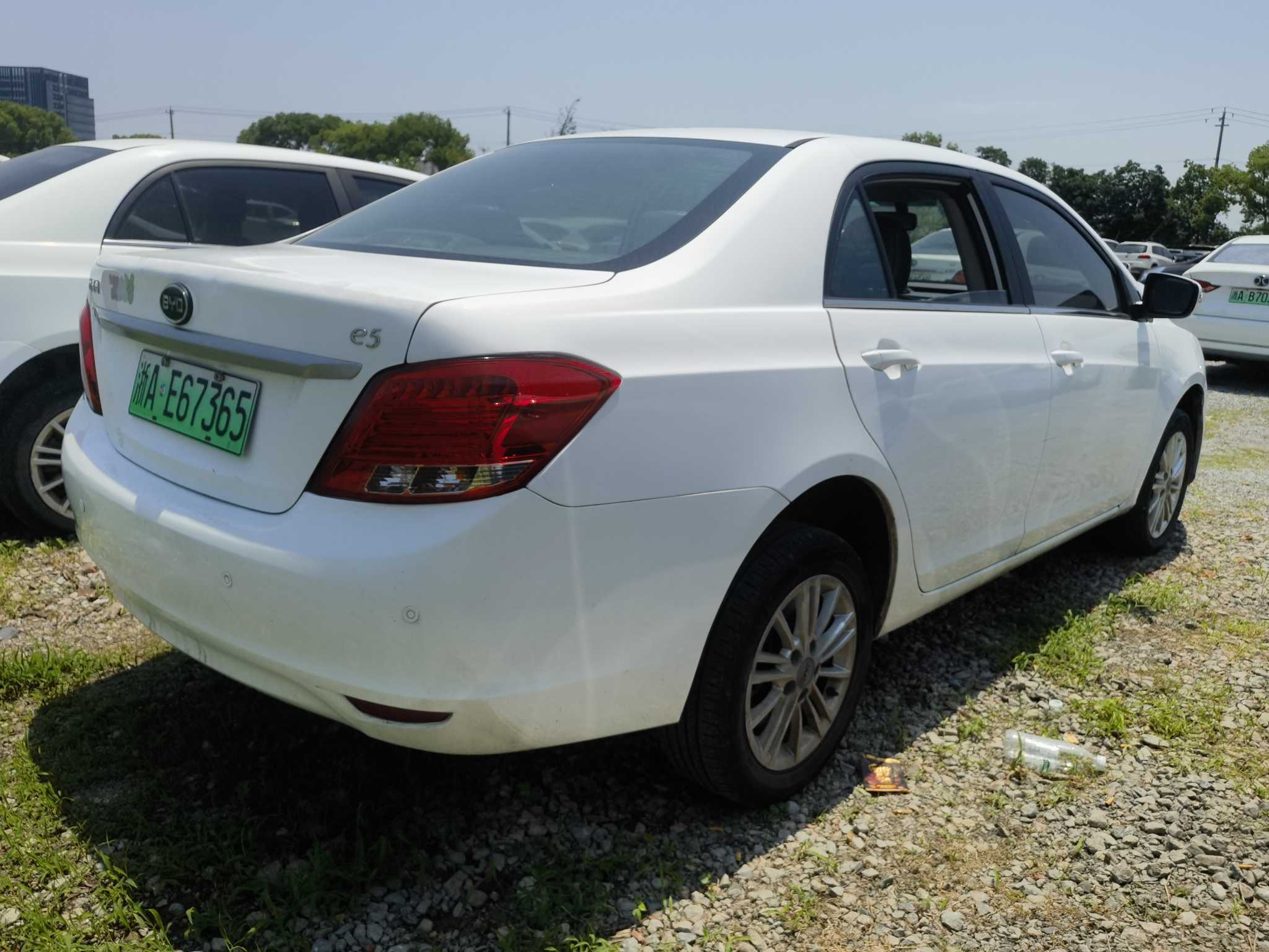 BYD e5 2019 car image #7