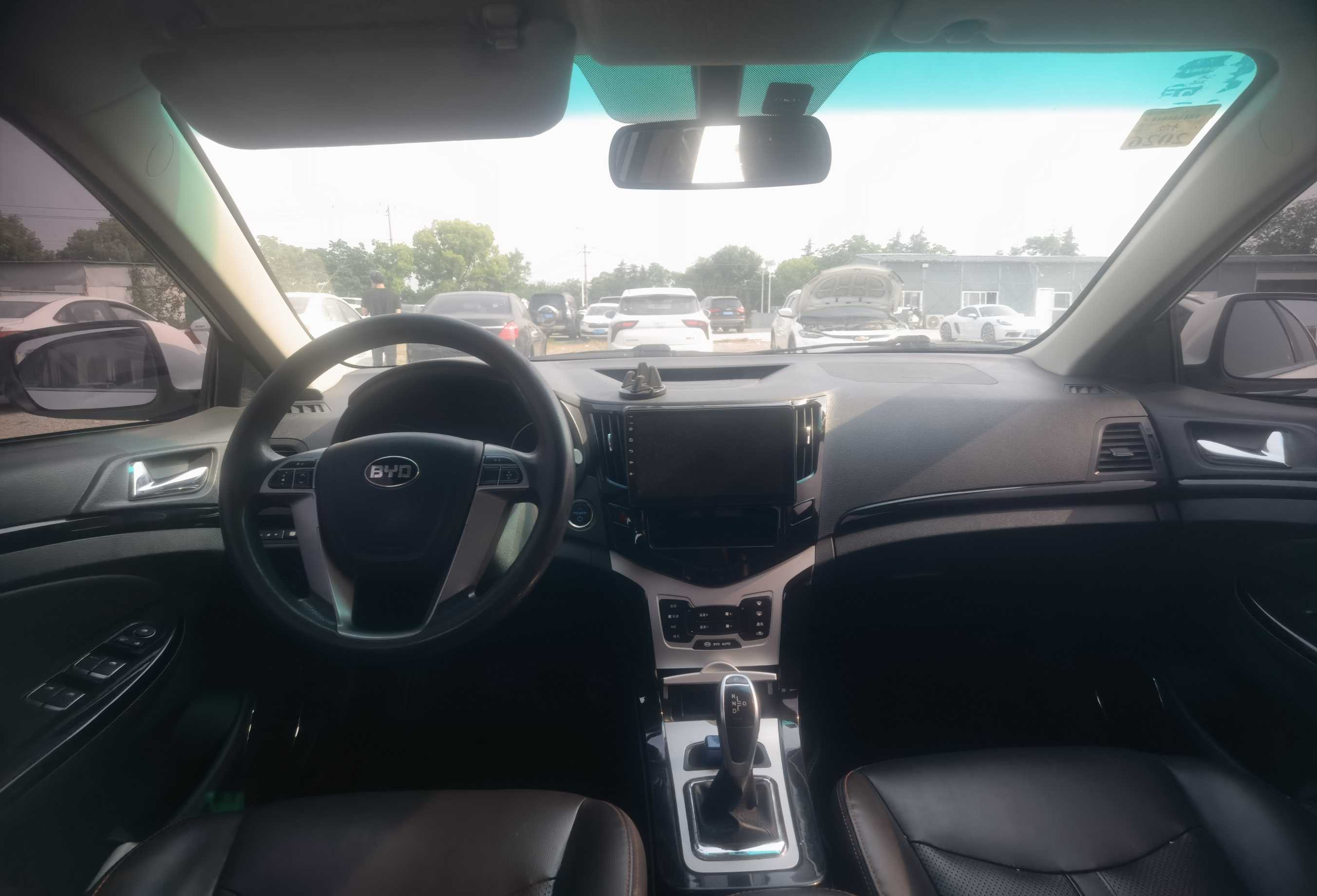 BYD e5 2019 car image #3
