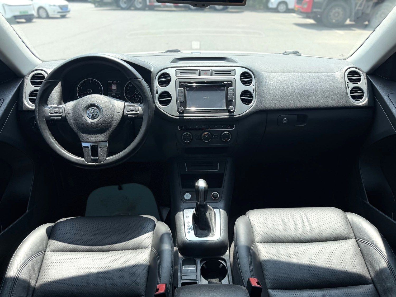 Volkswagen Tiguan 2015 #4 Volkswagen Tiguan 2015 صورة سيارة #4