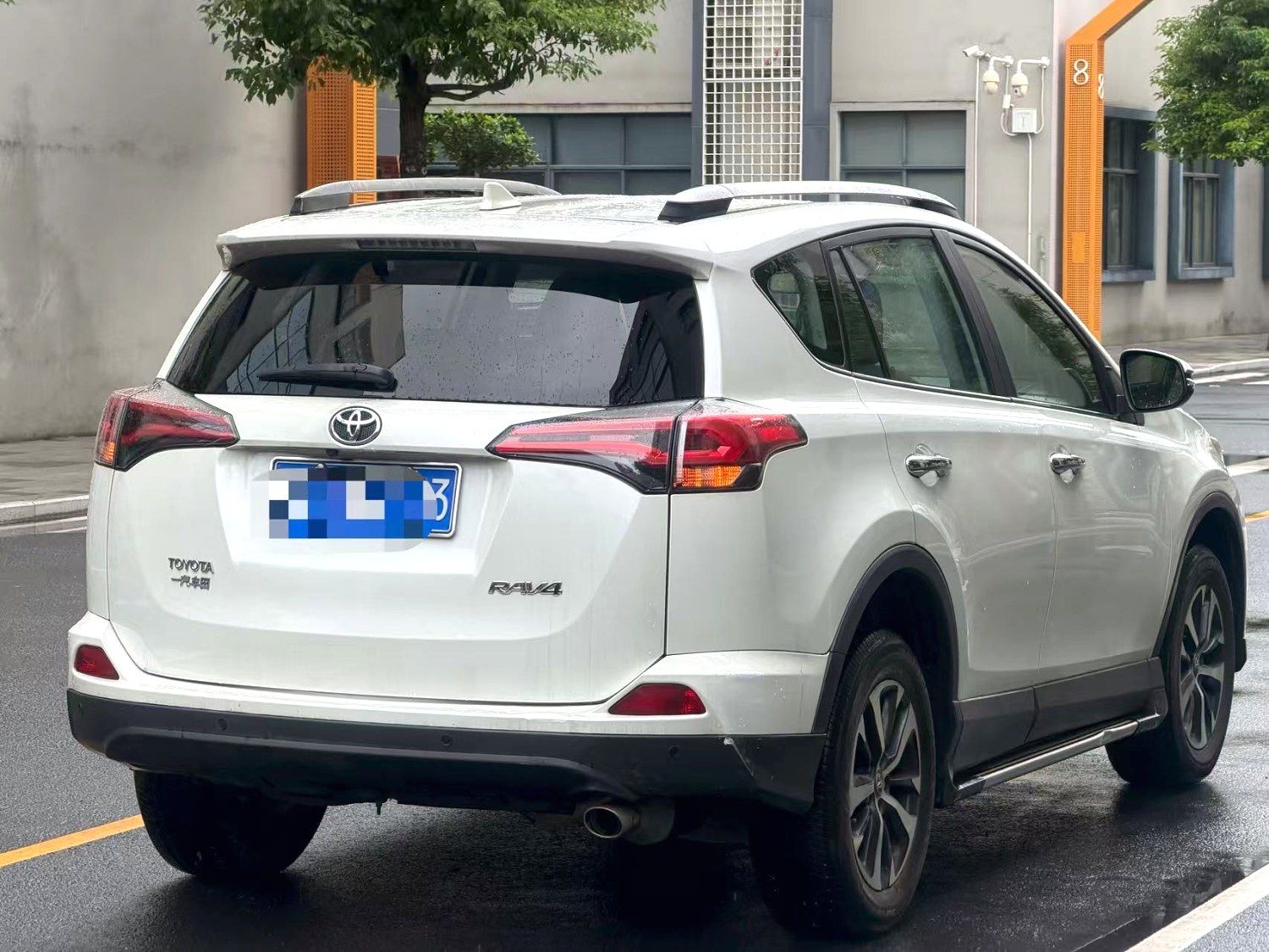 Toyota RAV4 2018 #5 Toyota RAV4 2018 car image #5