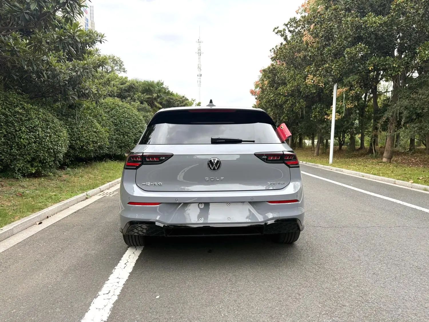 Volkswagen Golf 2026 car image #3