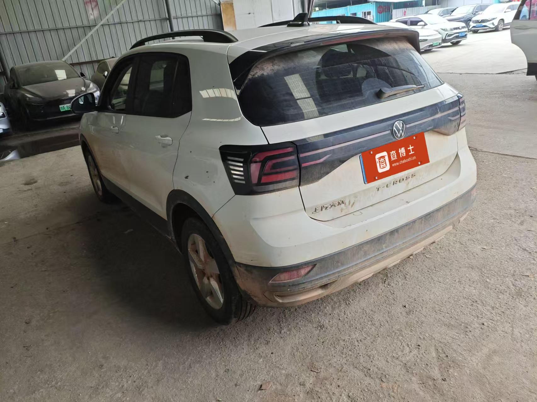 Volkswagen T-Cross 2023 car image #2